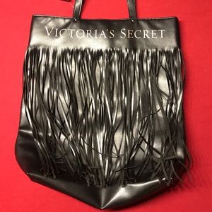 VICTORIA'S SECRET LIMITED EDITION FAUX LEATHER FLIRTY FRINGE TOTE BAG NEW